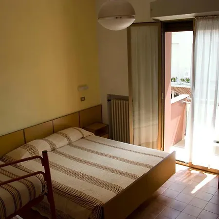 Dei Fiori Bbocca 2* Беллария-Иджеа-Марина
